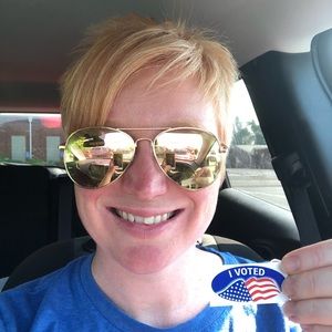 Meet your Posher, Lenise